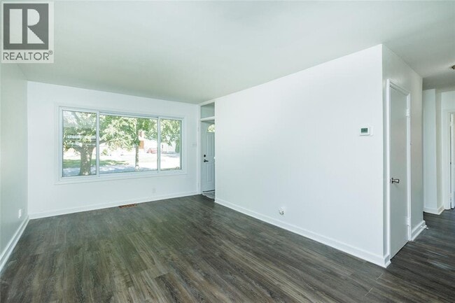 Building Photo - 1329 Kim St