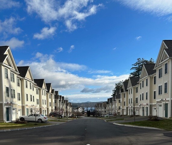 Foto principal - 0 Cardigan Ct