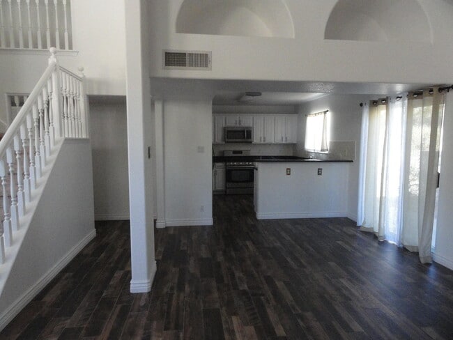 Building Photo - 5663 Burning Tree Dr