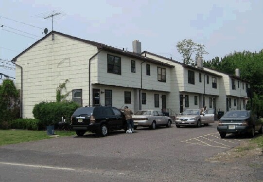 Foto del edificio - 789-799 Adams Ln