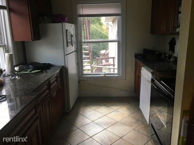 Building Photo - 3 br, 2 bath  - 510 Lawrence St Apt 3