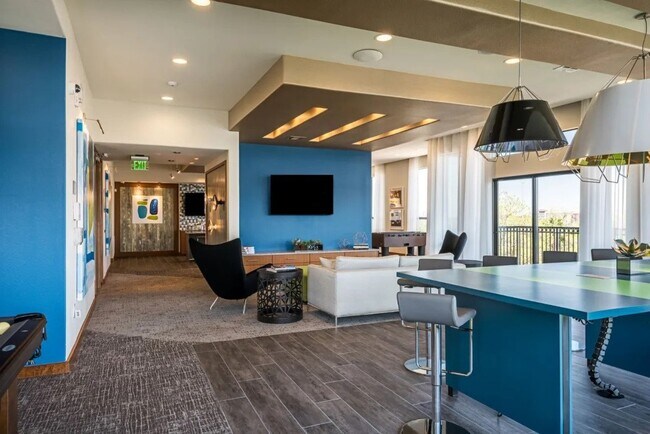 Foto del edificio - Stylish Living: Compact Spaces, Infinite I...