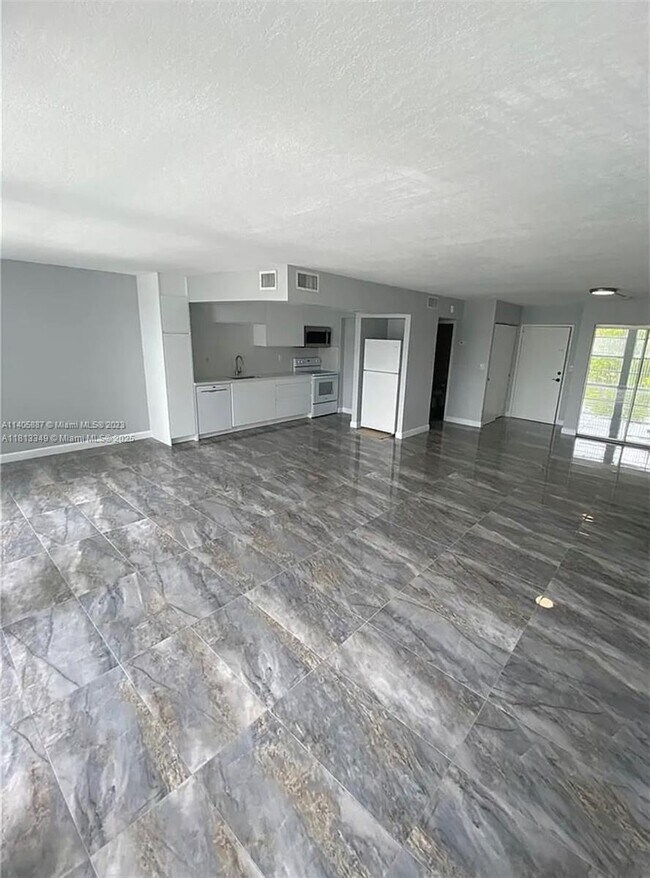 Building Photo - 2101 Atlantic Shores Blvd