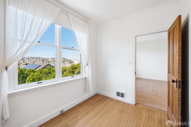 Foto del edificio - 133 Lundys Ln