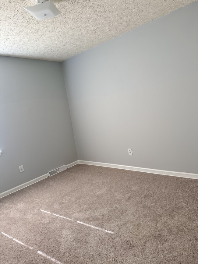 Building Photo - 24 Duiguid Dr