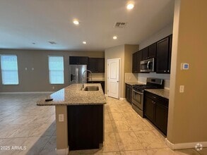 Building Photo - 10743 W Bronco Trail