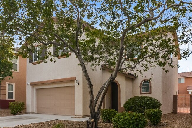 Building Photo - 10215 Cougar Crossing St