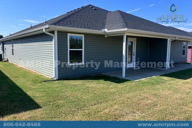 Building Photo - Charming 3-Bedroom Home