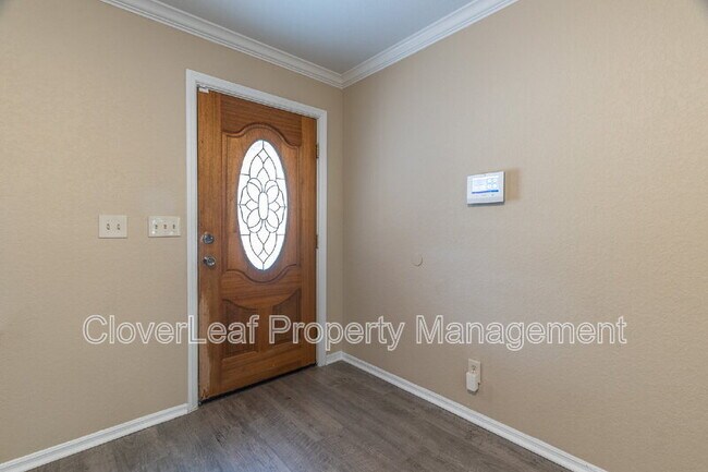 Foto del edificio - 3613 Candle Ridge Dr