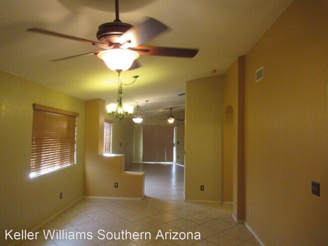 Building Photo - 4 br, 2 bath House - 1190 N Falcon Ridge Dr.