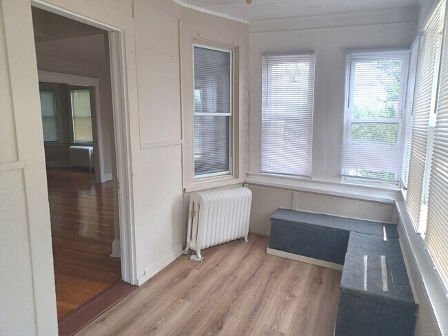 Foto del edificio - 37 Fairfield St
