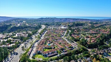 Interior Photo - Laguna Serrano