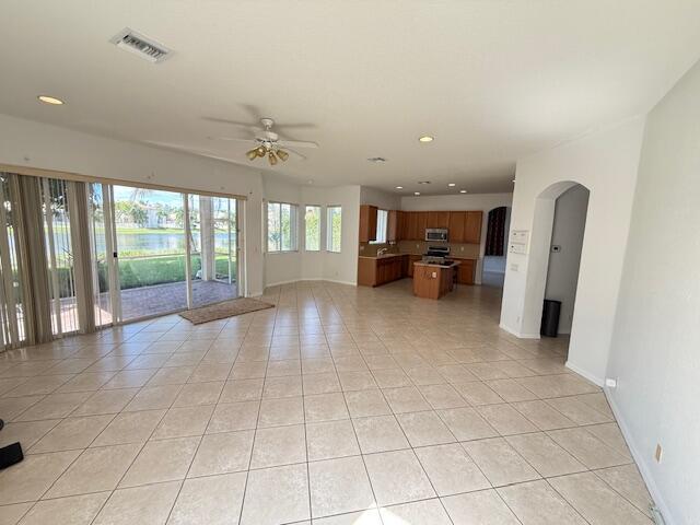 Foto del edificio - 4627 Windward Cove Ln