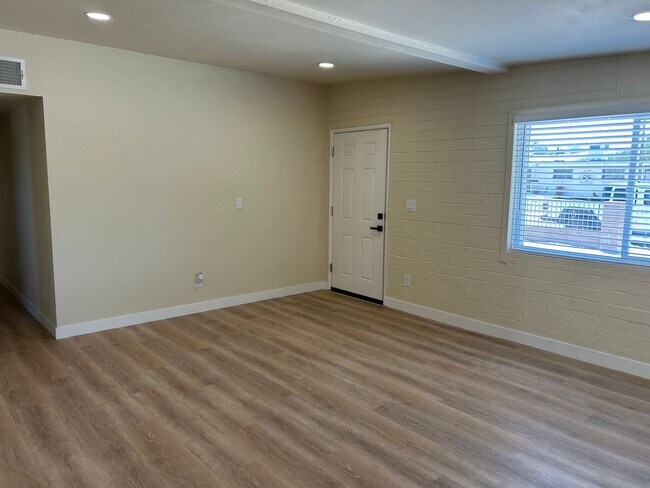 Foto del edificio - 4 Bedrooms PLUS Pool