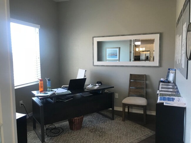 Building Photo - Sunny End Location Boasting Luxury Finishes