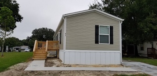 Building Photo - 4900 SE 102nd Pl