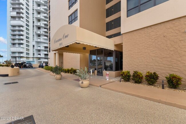 Building Photo - 3051 S Atlantic Ave