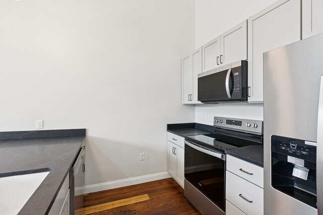 Photo - 129 Main St Apartment