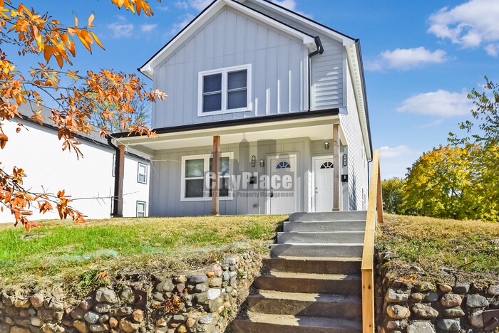 Foto principal - 2801 E Riverside Dr