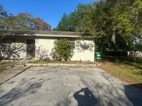 Building Photo - 637 6th St