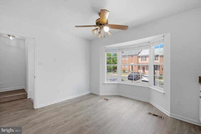 Building Photo - 46601 Carriage Ct