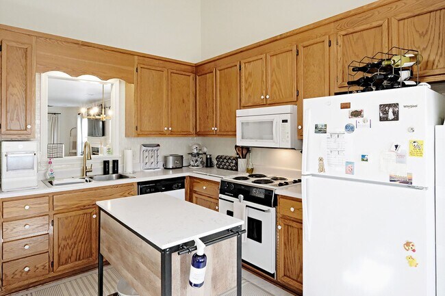 Foto del edificio - End-Unit Forest Lakes North Townhome