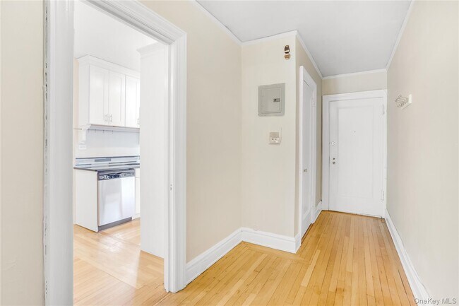 Foto del edificio - 87 N Broadway