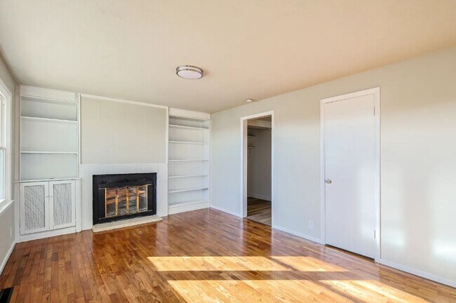 Foto del edificio - 3713 Woodlawn Terrace