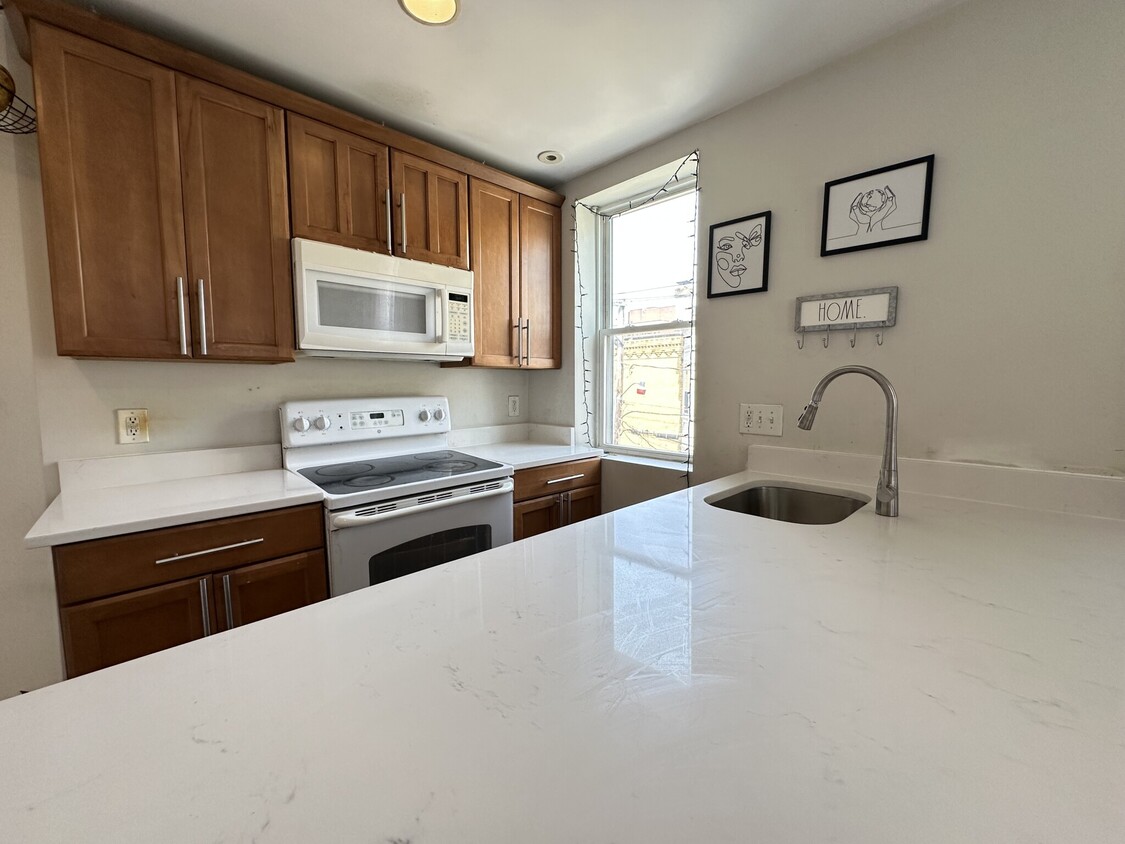 Foto principal - 836 Huntington Ave