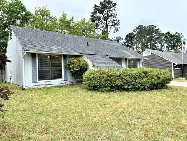 Building Photo - 2612 Fashion Ln
