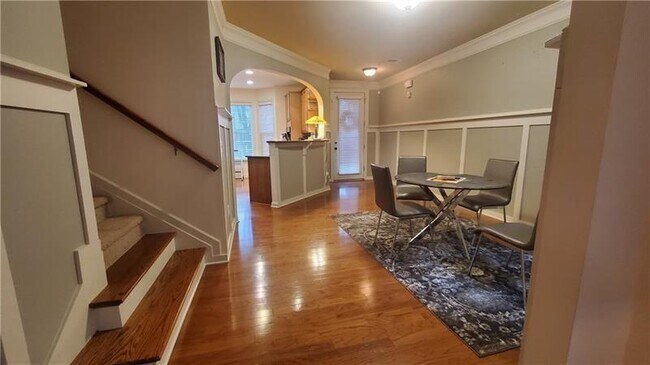 Building Photo - 3289 Castleberry Village Dr