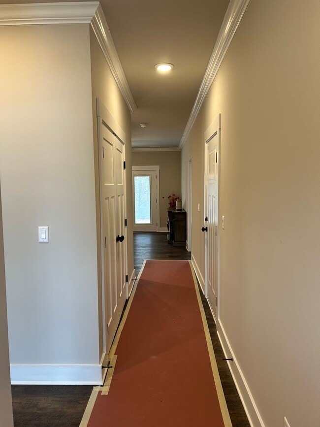 Building Photo - BRAND NEW Charming 2 Beds, 2 Baths, 1 Car ...