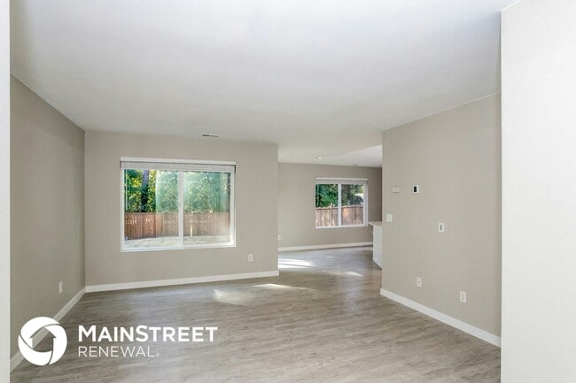 Foto del edificio - 5110 203rd St Ct E