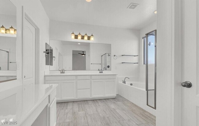 Foto del edificio - 7576 Sandwich Bay Ct