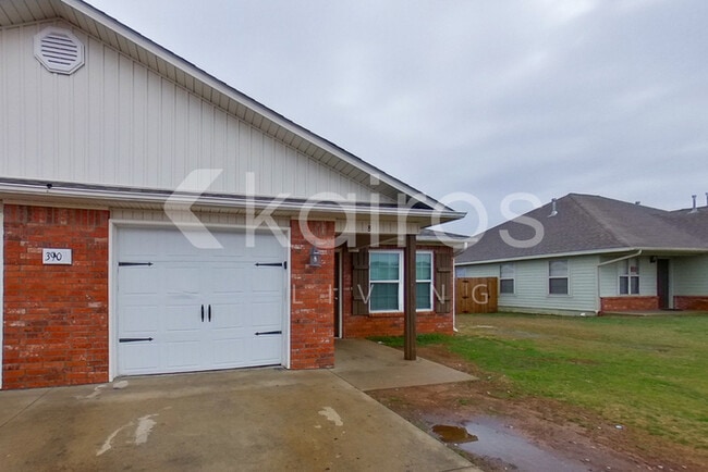 Photo - 3909 Thomas St Townhome