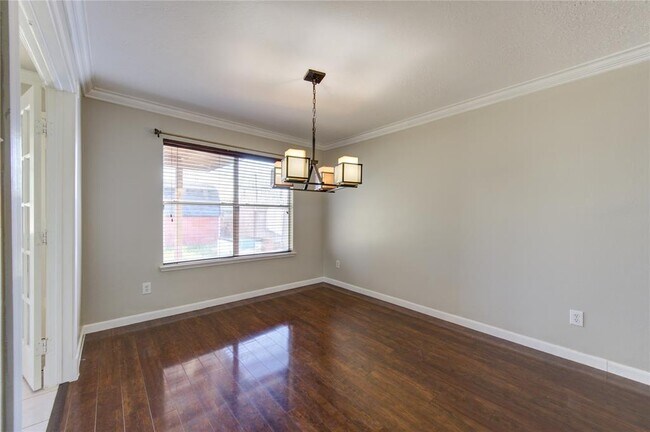 Foto del edificio - 13411 Bishop Way Dr