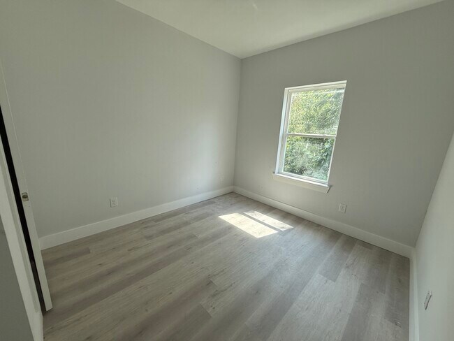 Building Photo - 3537 Alderfer St