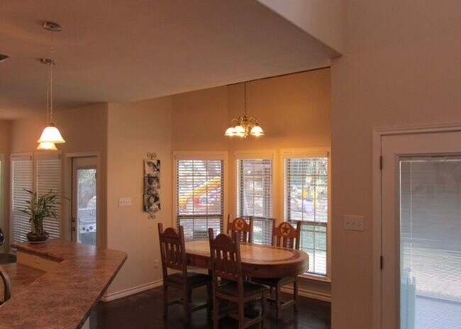 Dining area - 116 Stonegate S
