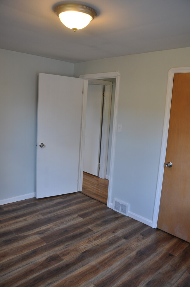 Building Photo - 4302 Silsby Rd
