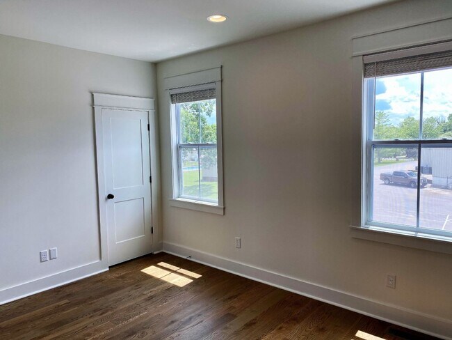 Foto del edificio - 152 Allison Way