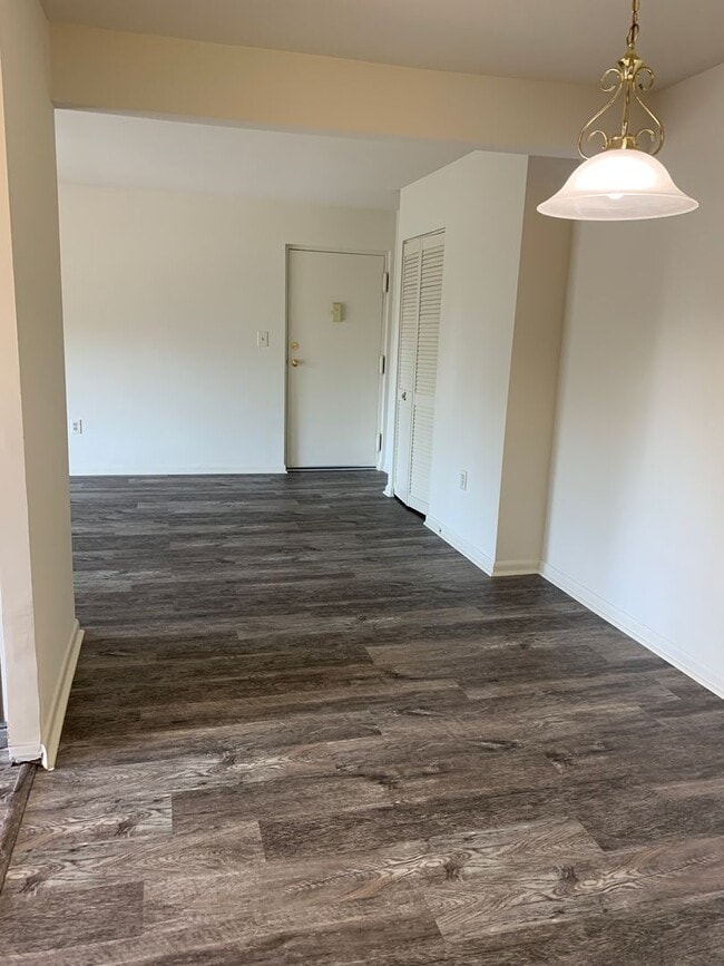 Foto del edificio - 2 Bedroom, 2 Bath Apartment, with Communit...