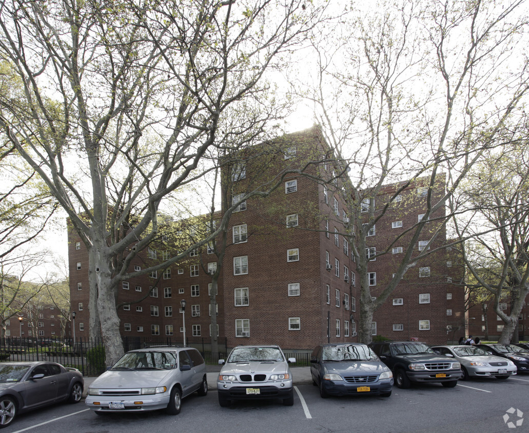 Primary Photo - Woodside Houses