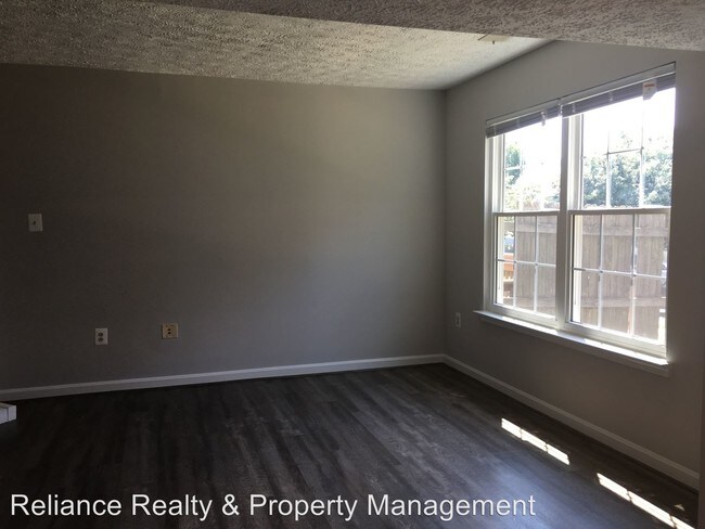 Foto del edificio - 14002A Walter Bowie Ln