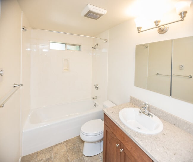 Building Photo - Bellefield Manor