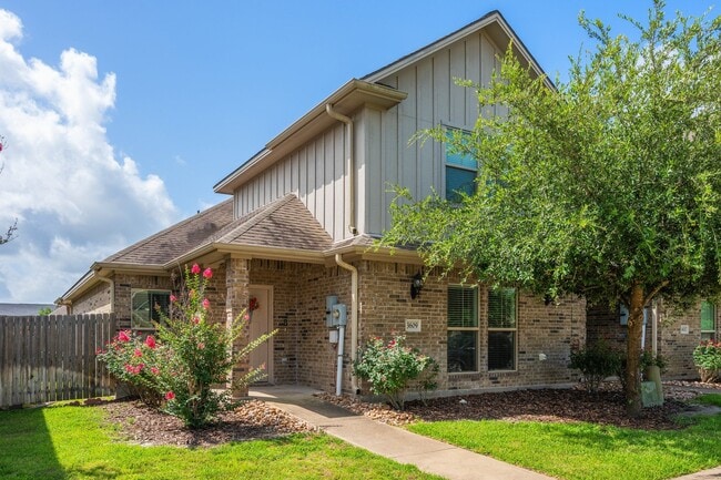 Building Photo - 3609 Haverford Rd