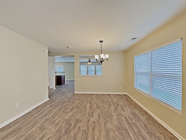 Building Photo - 4335 Stone Mountain Dr