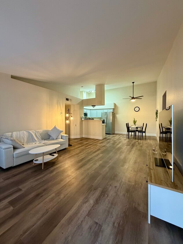 Living Room - 1575 W Warm Springs Rd