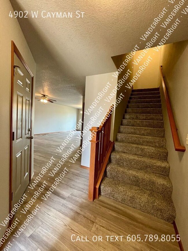 Foto del edificio - 4902 W Cayman St