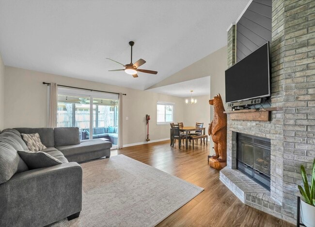 Building Photo - 1034 Alderwood Way