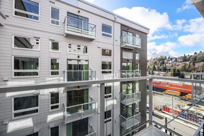 Building Photo - 900 Rainier